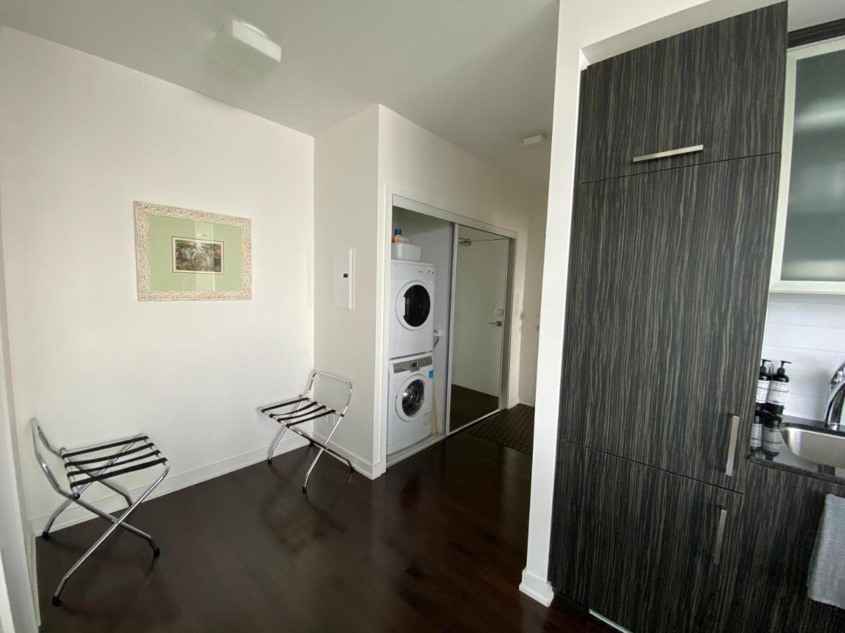 Corporate Suite Toronto Ngoại thất bức ảnh