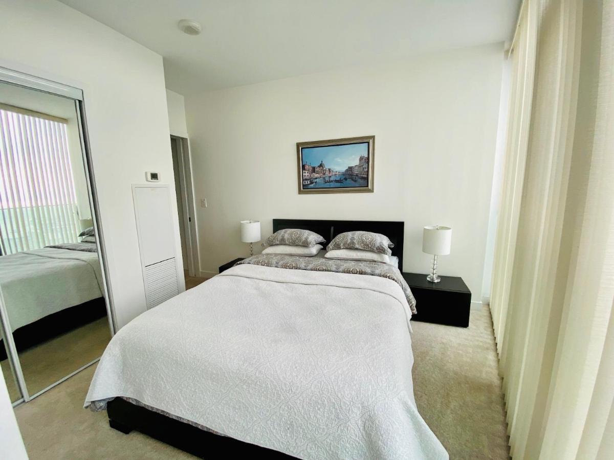 Corporate Suite Toronto Ngoại thất bức ảnh