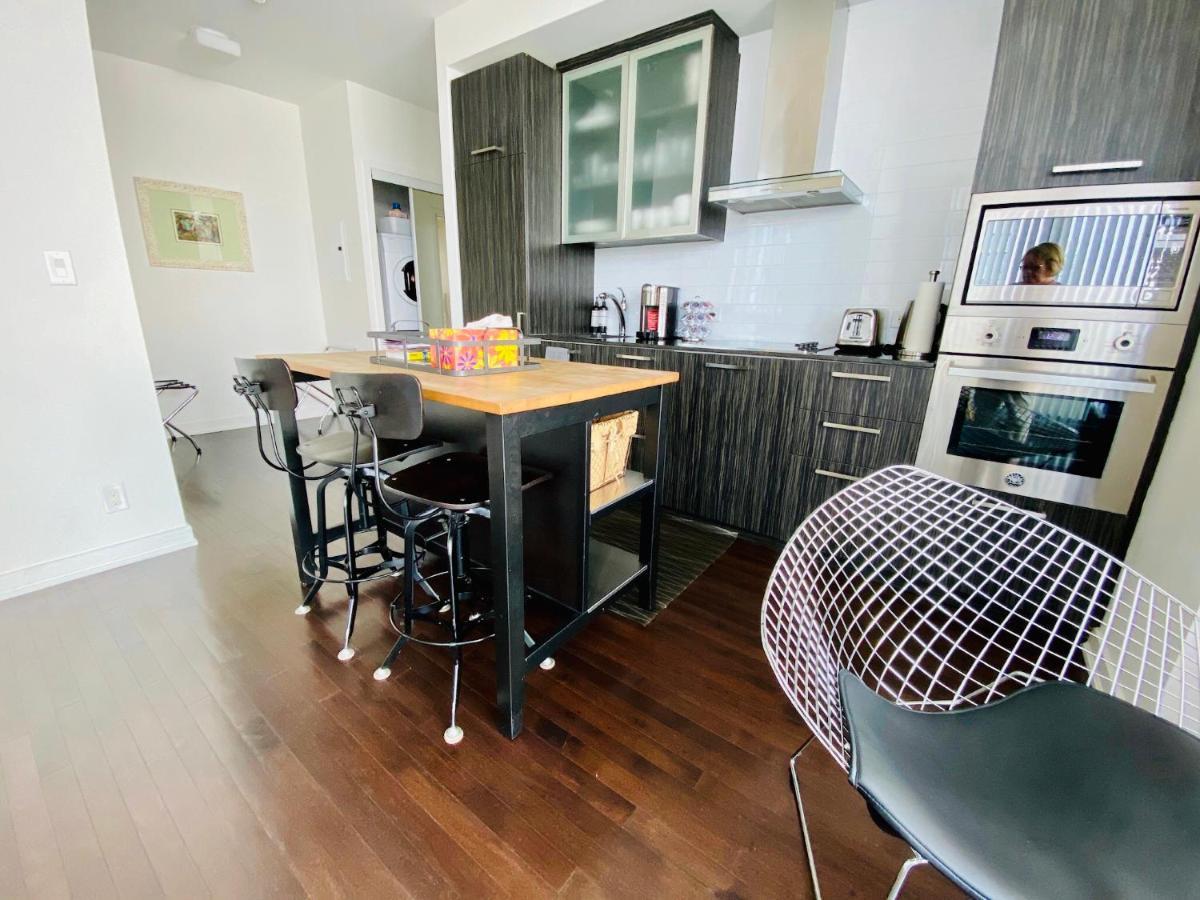 Corporate Suite Toronto Ngoại thất bức ảnh