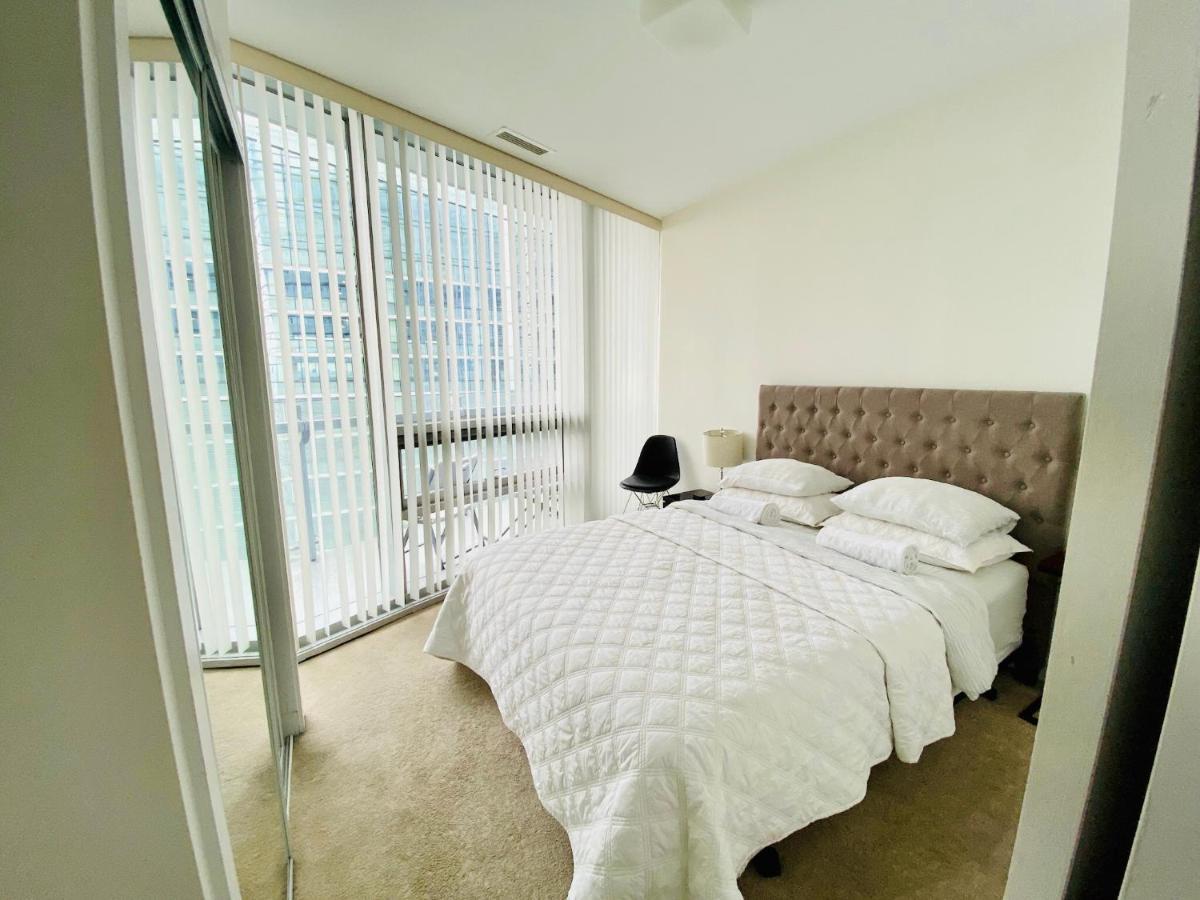 Corporate Suite Toronto Ngoại thất bức ảnh
