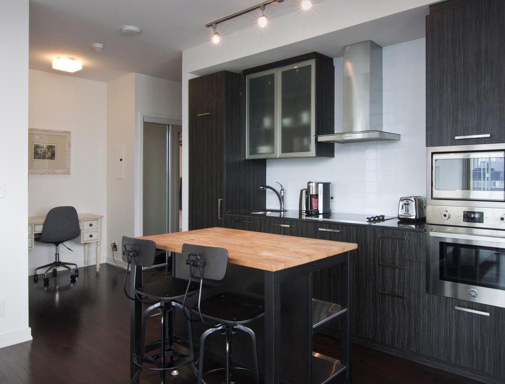 Corporate Suite Toronto Ngoại thất bức ảnh