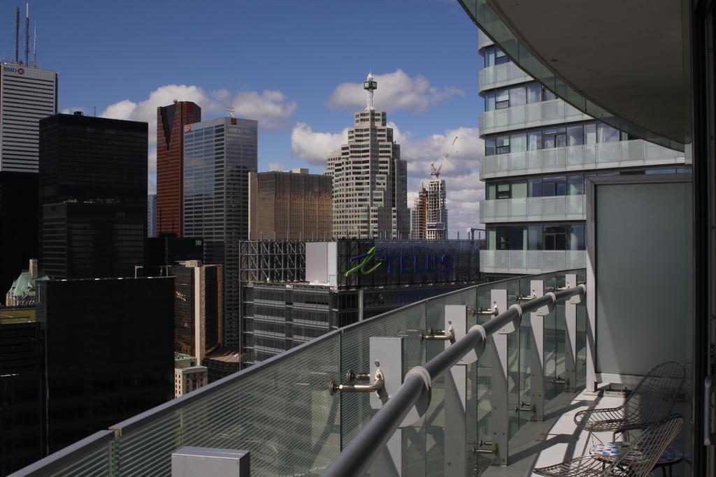 Corporate Suite Toronto Ngoại thất bức ảnh